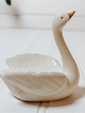 Vintage Mini Swan Trinket Dish Ring Dish | Cottagecore